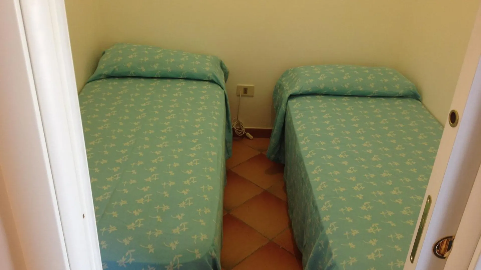 Villa Al Mare Baia Emiri Mazzaforno Чефалу