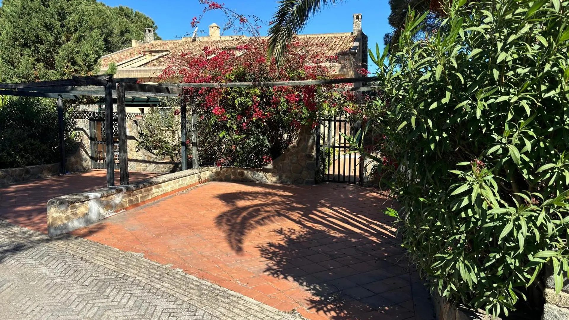Villa Al Mare Baia Emiri Mazzaforno Чефалу